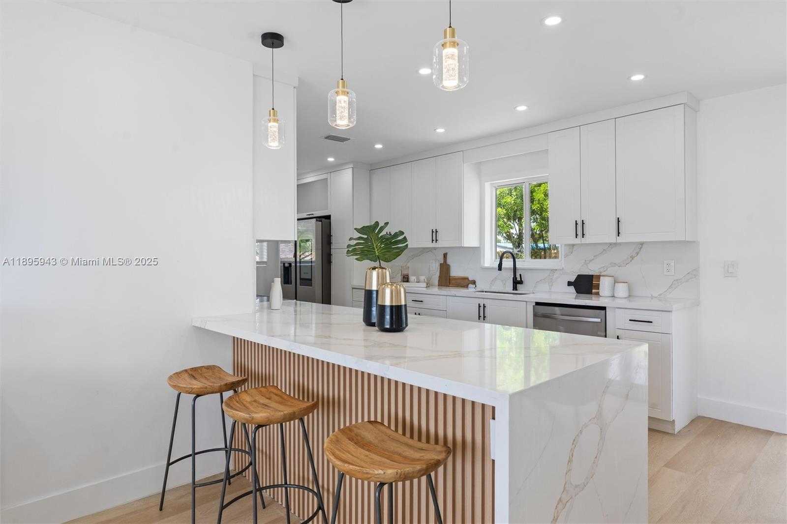 Small Image of 3645 SOUTH WEST 22ND ST, Fort Lauderdale Number 6