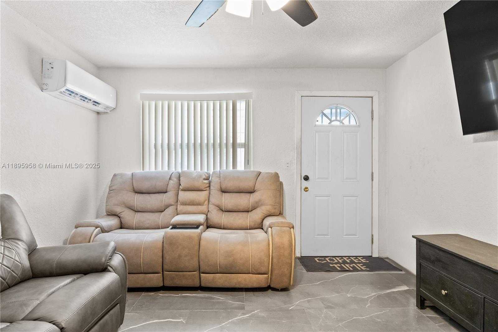 Small Image of 625 NORTH EAST 130TH ST, North Miami Number 4