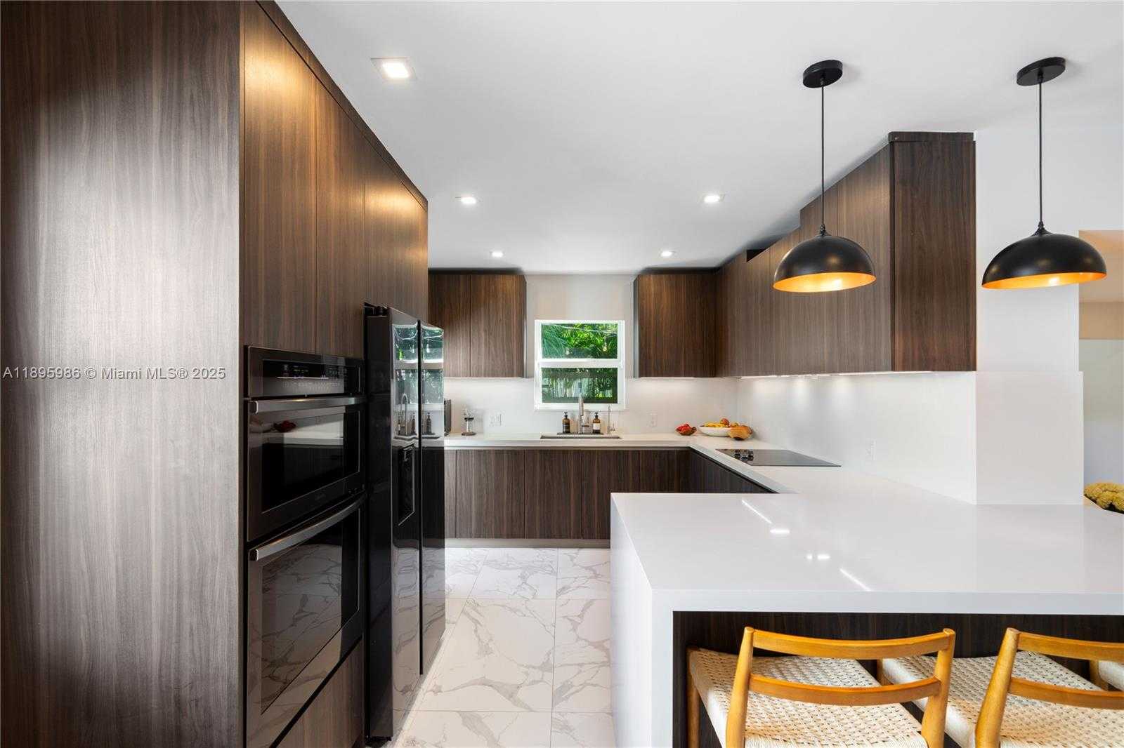 Small Image of 531 SOUTH WEST 23RD RD, Miami Number 22