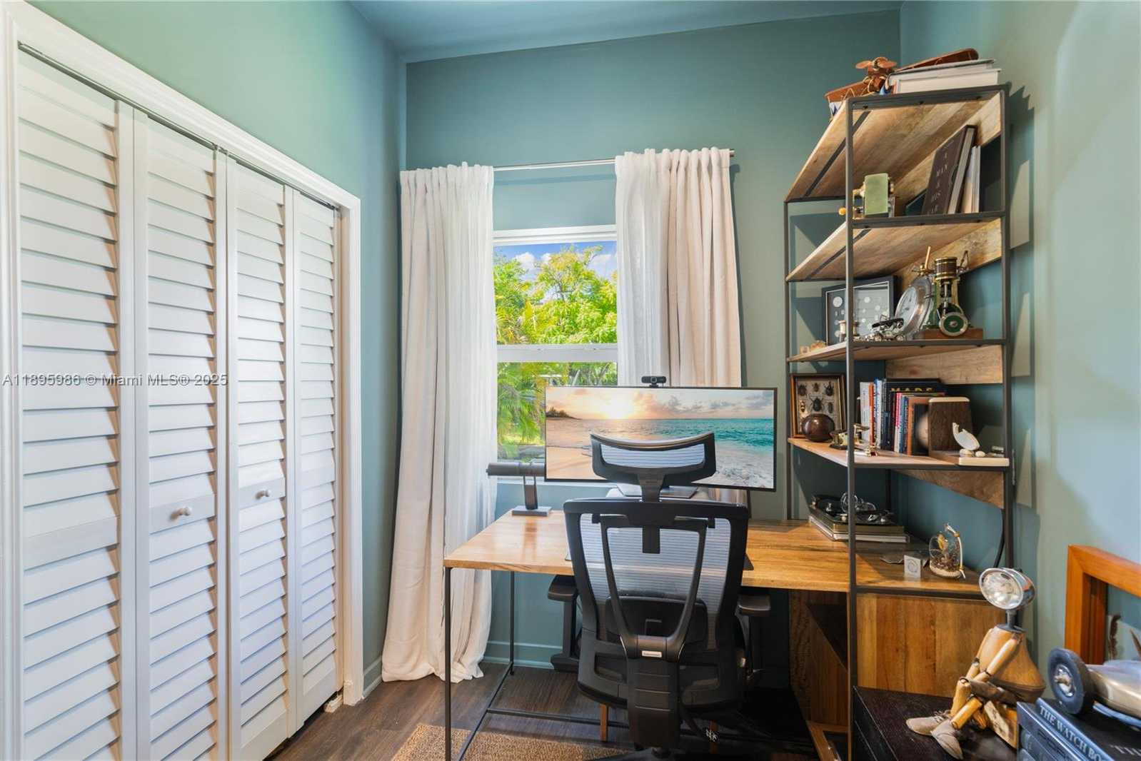 Small Image of 531 SOUTH WEST 23RD RD, Miami Number 29