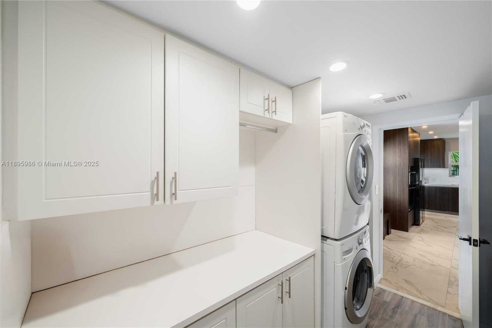 Small Image of 531 SOUTH WEST 23RD RD, Miami Number 30