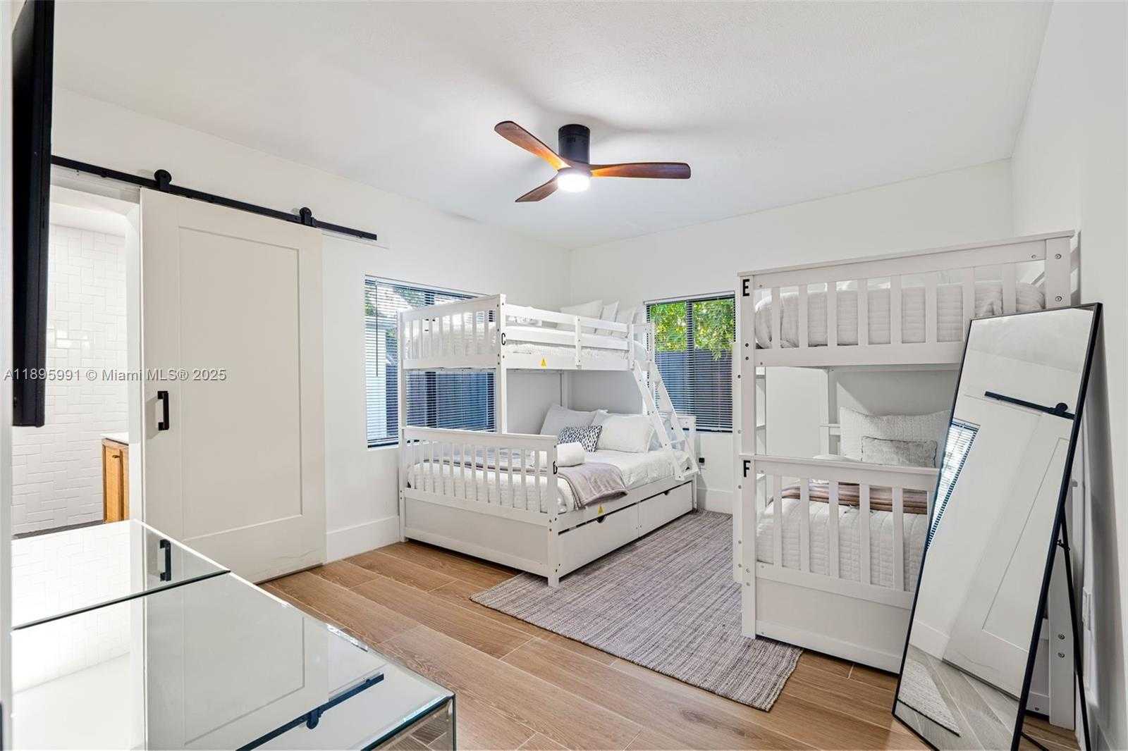 Small Image of 1310 SOUTH WEST 28TH ST, Fort Lauderdale Number 11