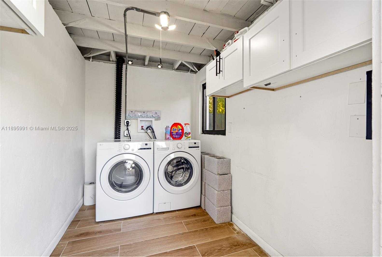 Small Image of 1310 SOUTH WEST 28TH ST, Fort Lauderdale Number 14