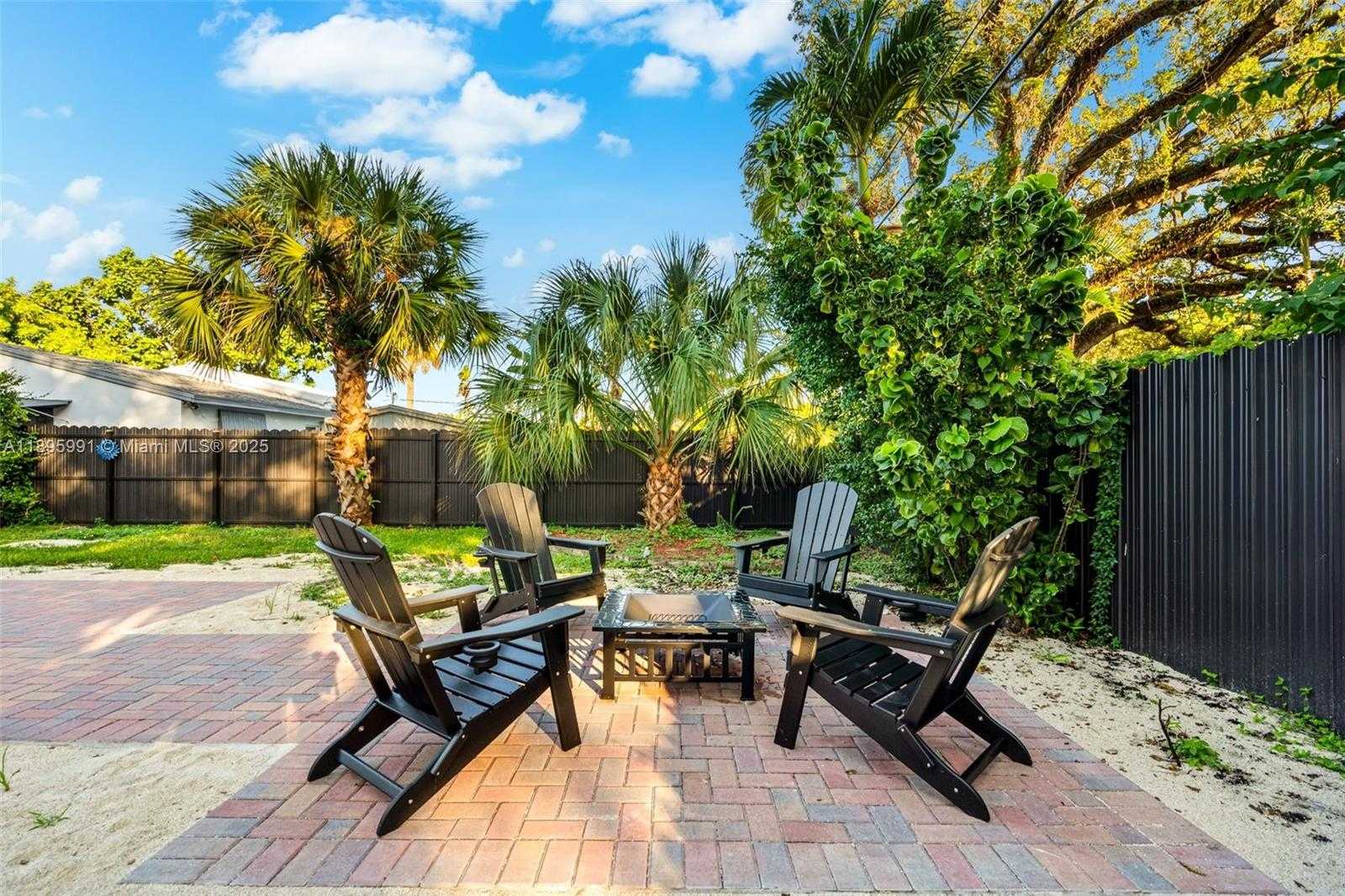 Small Image of 1310 SOUTH WEST 28TH ST, Fort Lauderdale Number 7