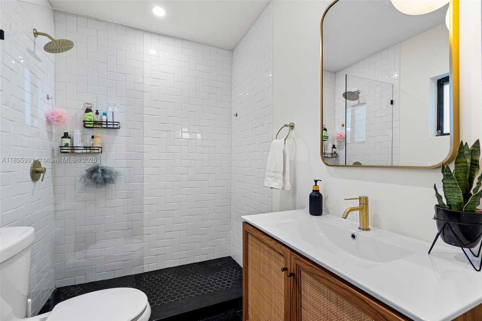 Small Image of 1310 SOUTH WEST 28TH ST, Fort Lauderdale Number 8