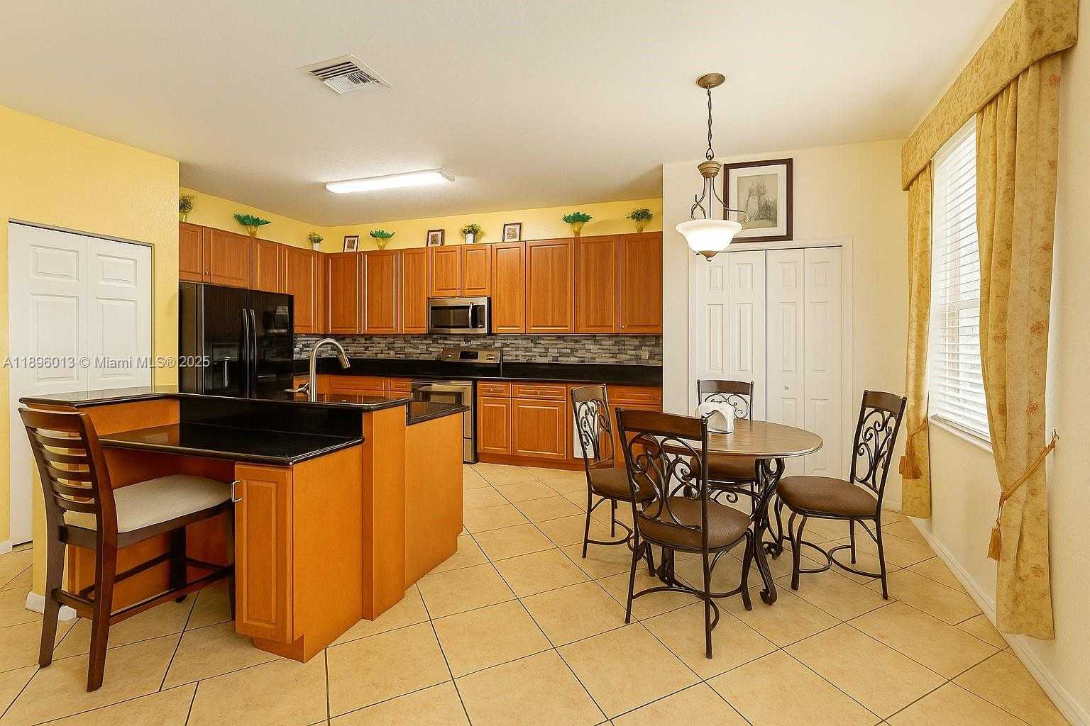 Small Image of 14936 SOUTH WEST 22ND ST, Miramar Number 11