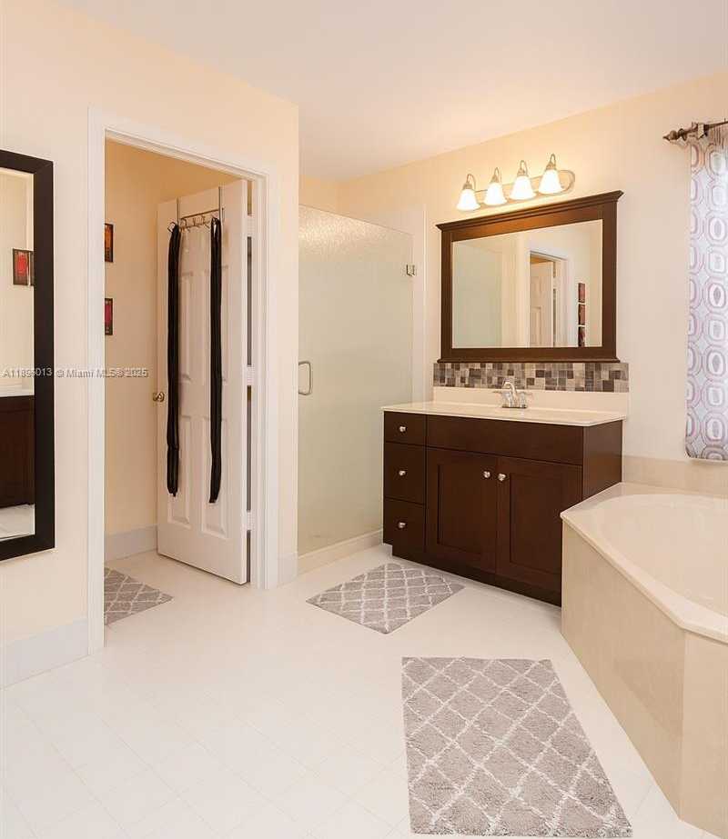 Small Image of 14936 SOUTH WEST 22ND ST, Miramar Number 3