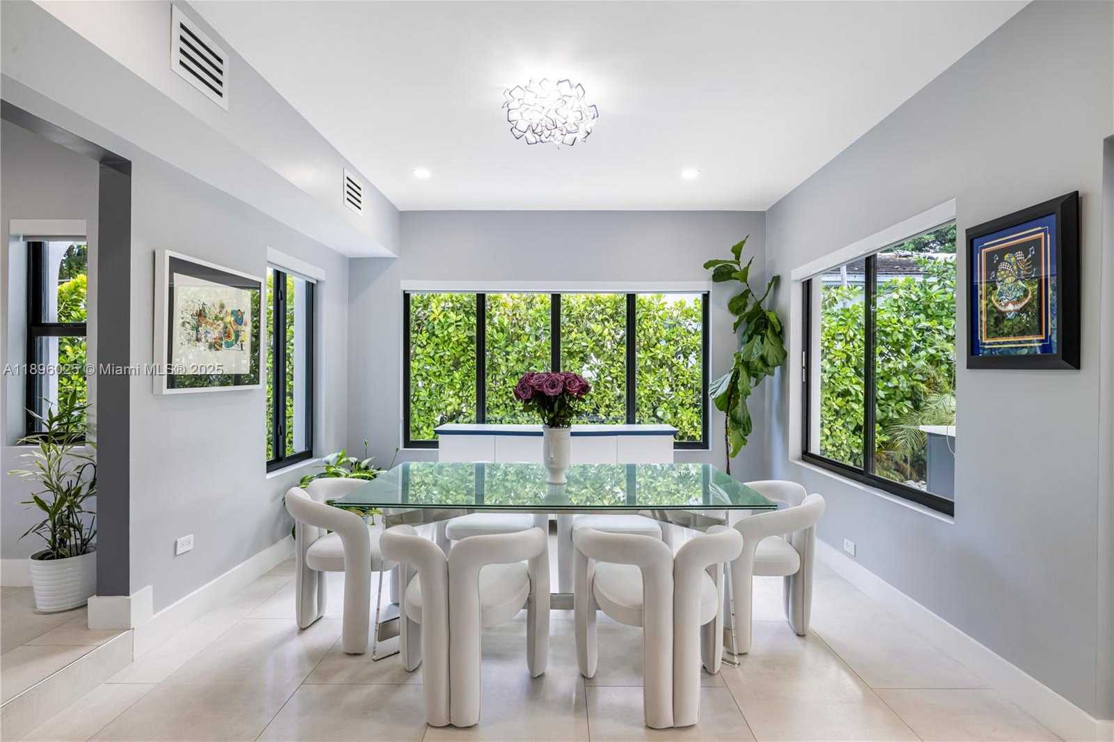 Small Image of 6166 PINE TREE DR, Miami Beach Number 26