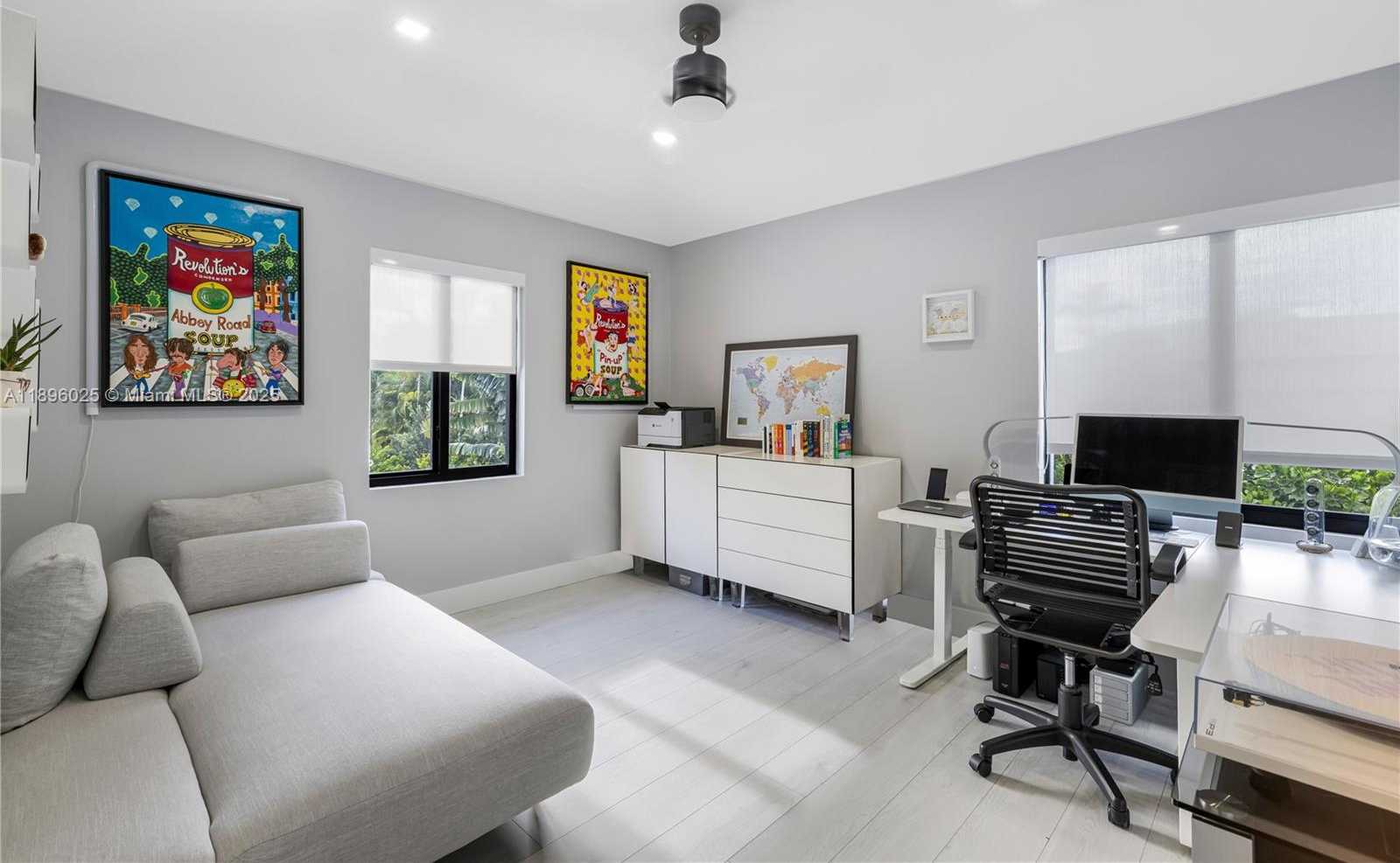 Small Image of 6166 PINE TREE DR, Miami Beach Number 39