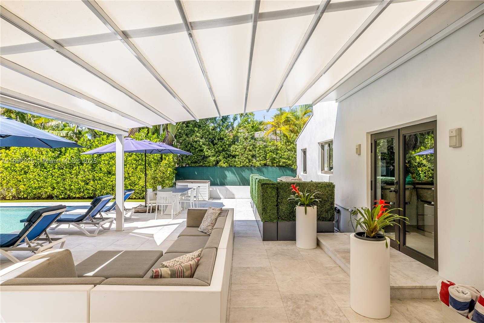 Small Image of 6166 PINE TREE DR, Miami Beach Number 8