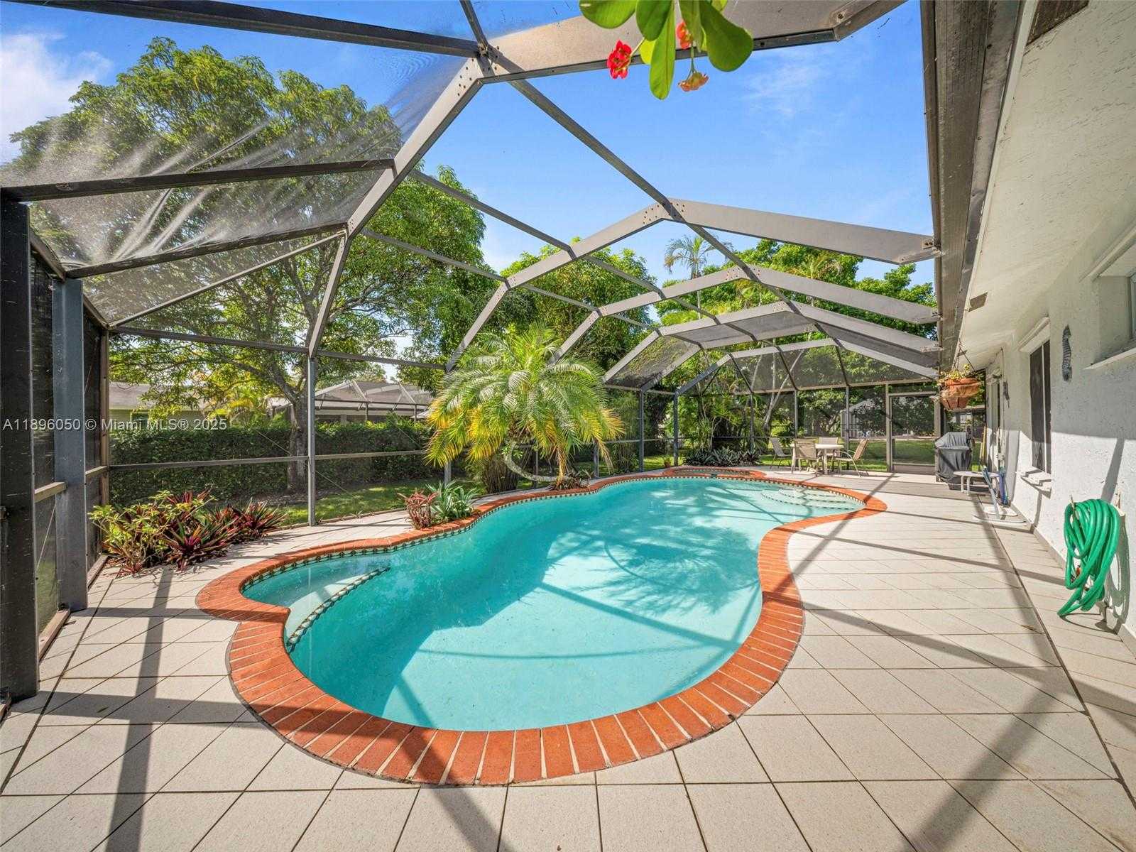 Small Image of 8520 SOUTH WEST 179TH ST, Palmetto Bay Number 29