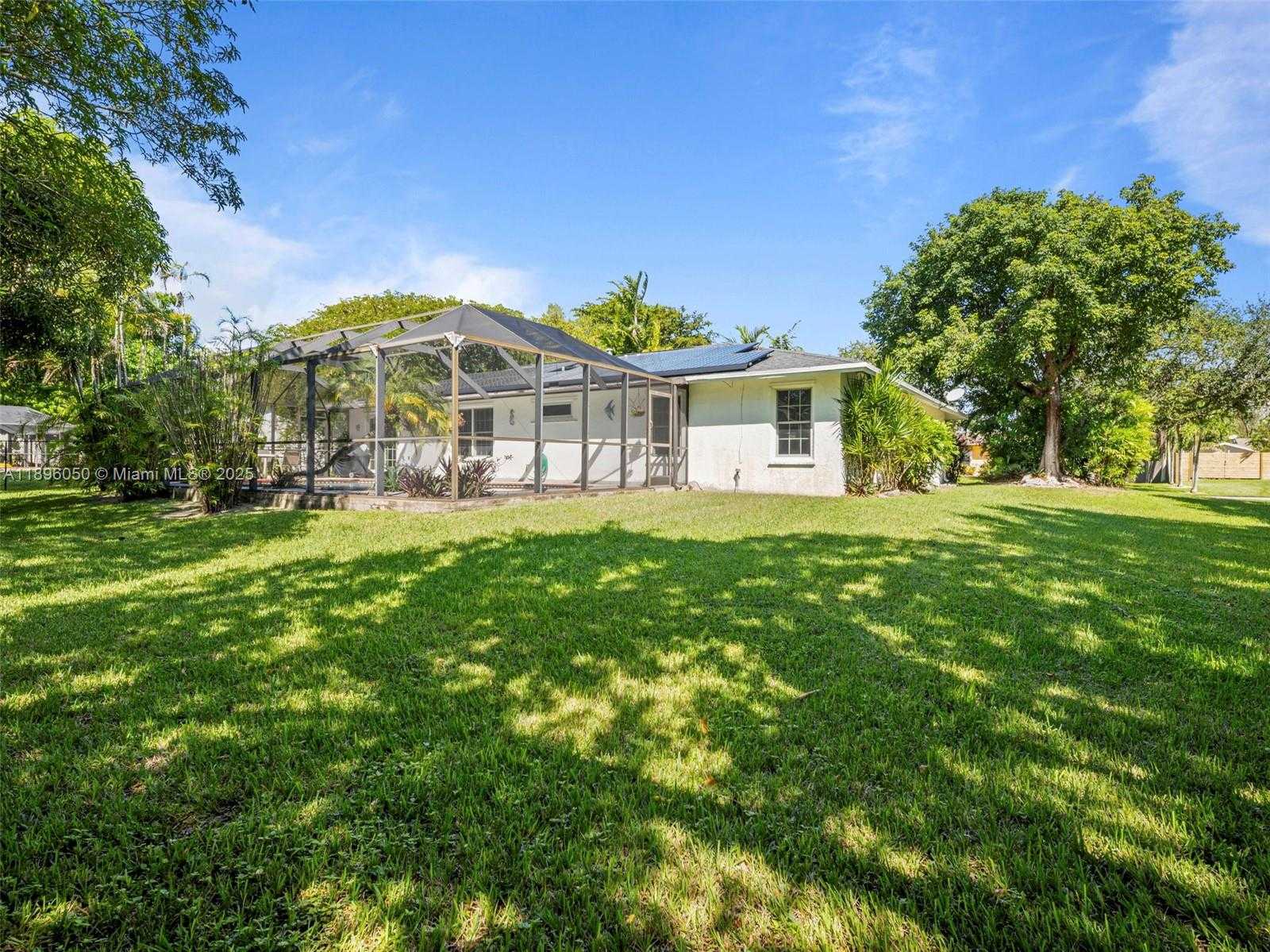 Small Image of 8520 SOUTH WEST 179TH ST, Palmetto Bay Number 31