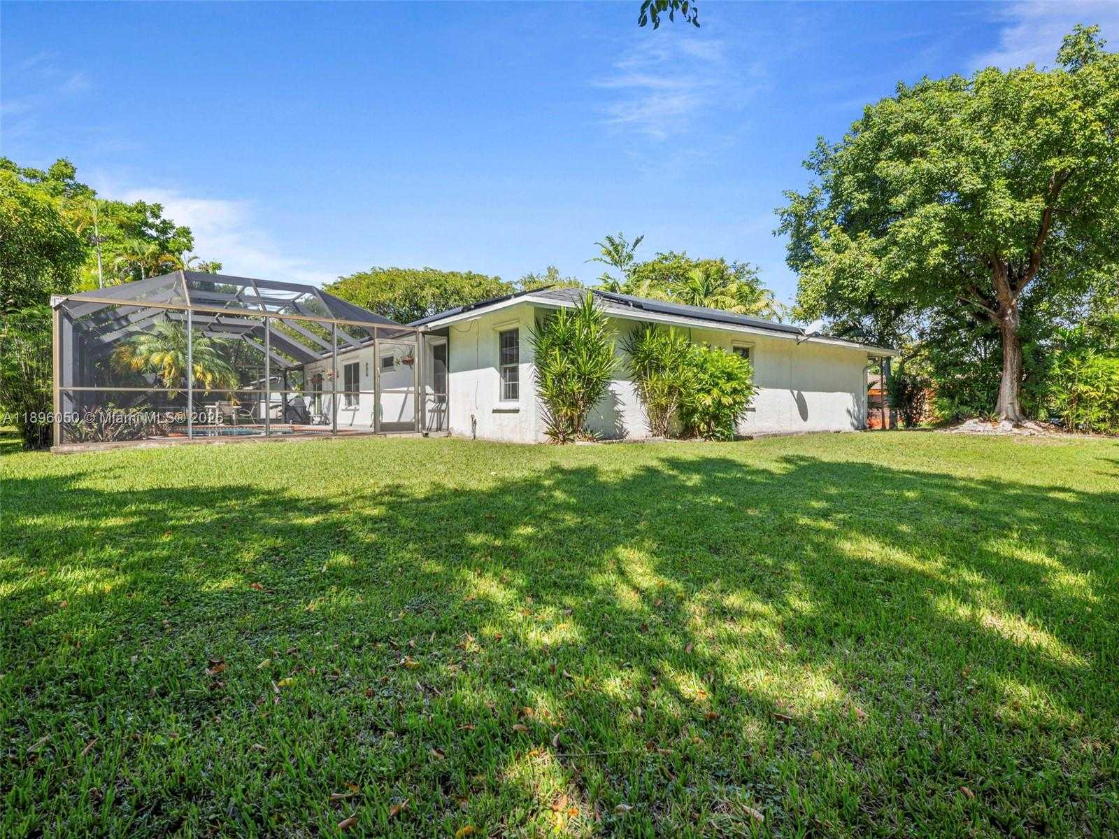 Small Image of 8520 SOUTH WEST 179TH ST, Palmetto Bay Number 32