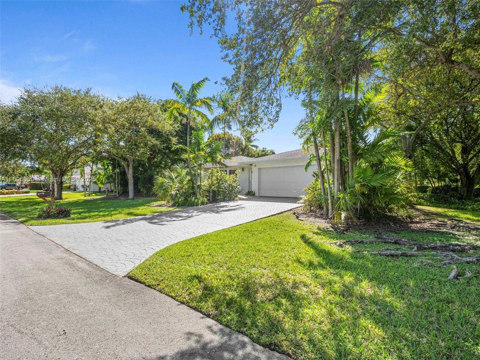 Small Image of 8520 SOUTH WEST 179TH ST, Palmetto Bay Number 34