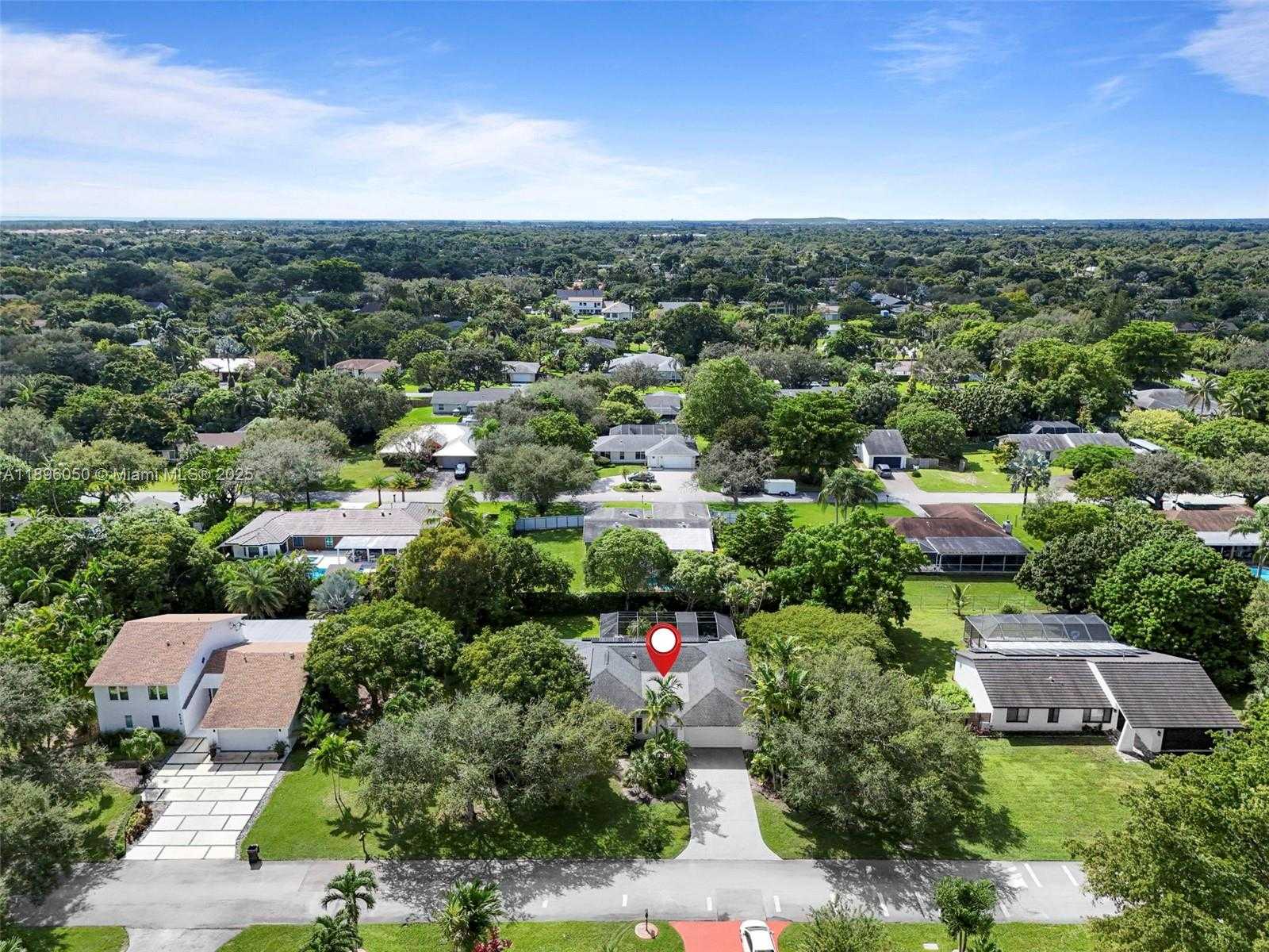 Small Image of 8520 SOUTH WEST 179TH ST, Palmetto Bay Number 38