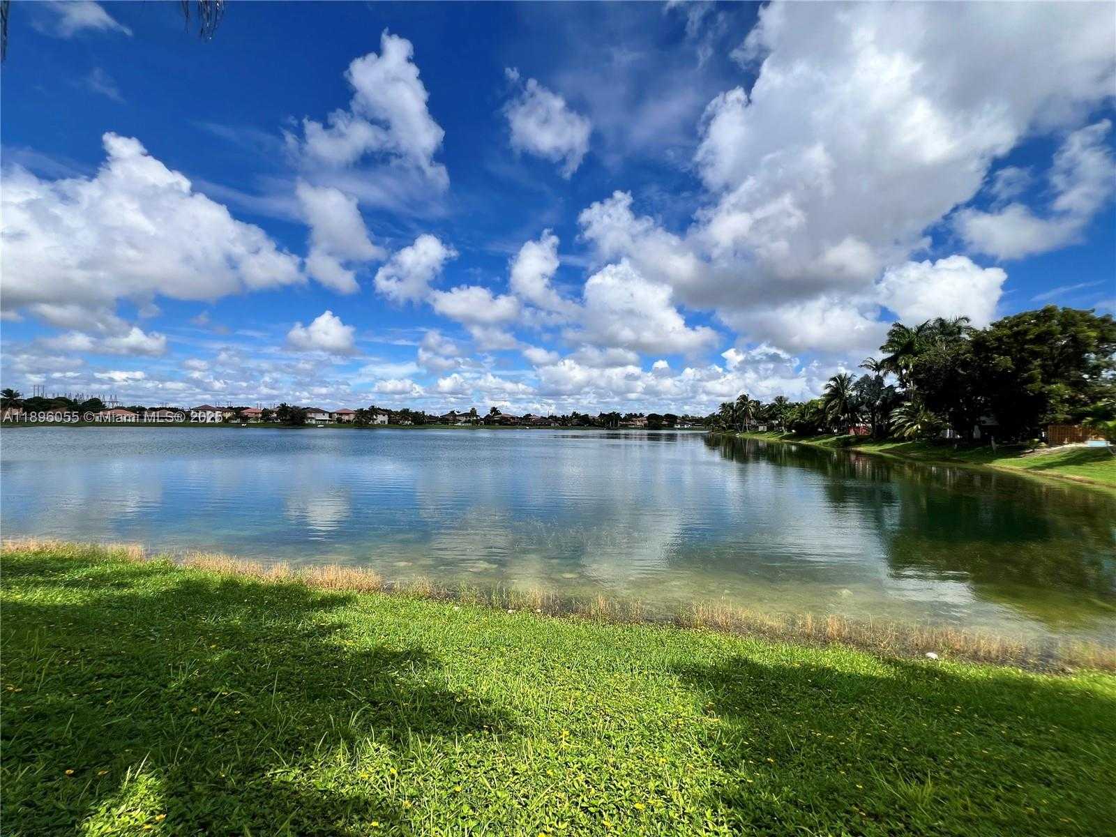 Small Image of 12247 SOUTH WEST 140TH ST, Miami Number 15