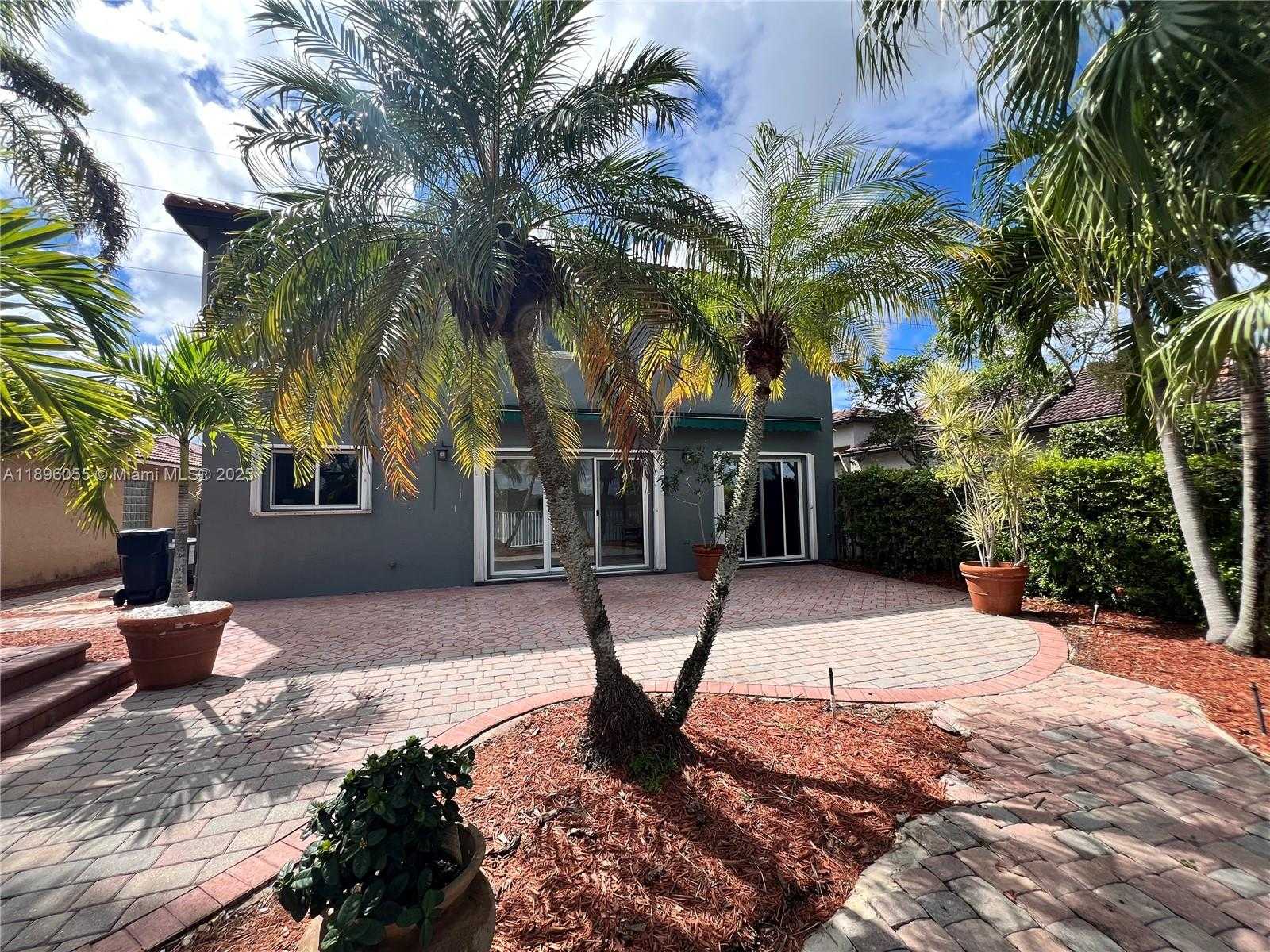 Small Image of 12247 SOUTH WEST 140TH ST, Miami Number 16