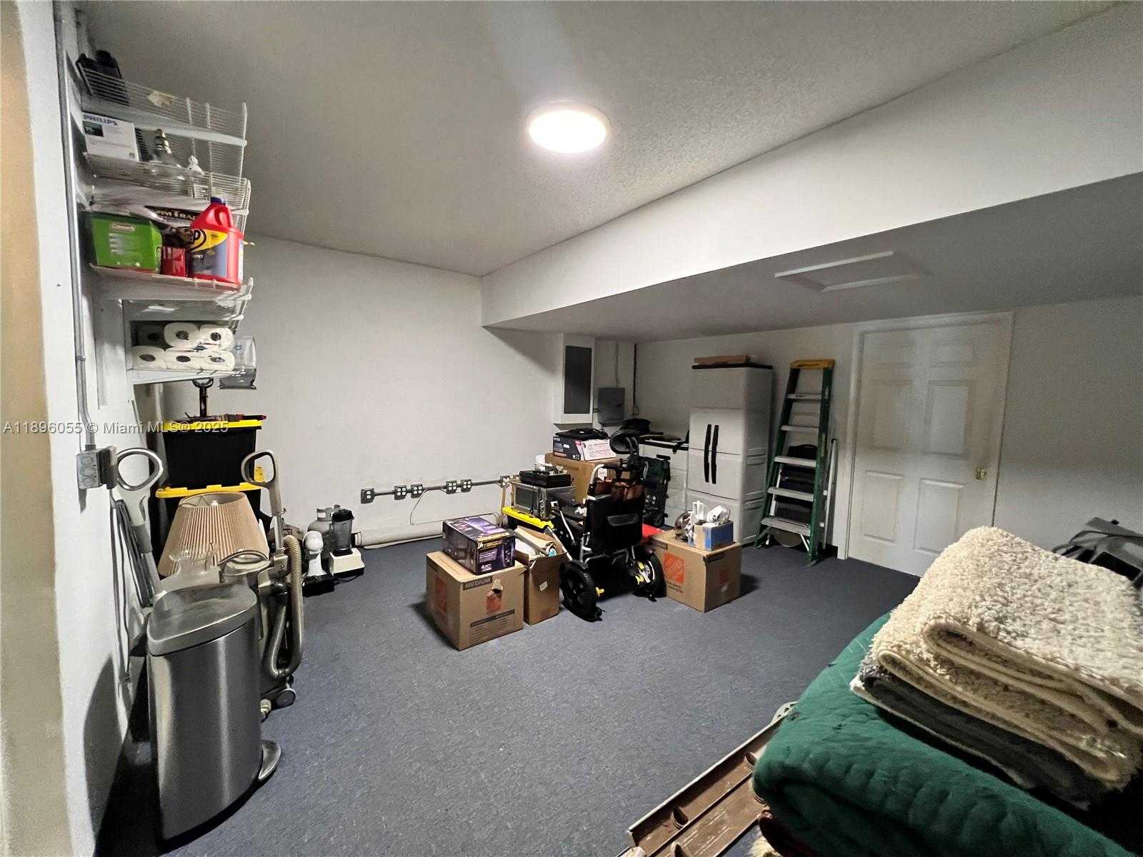 Small Image of 12247 SOUTH WEST 140TH ST, Miami Number 46