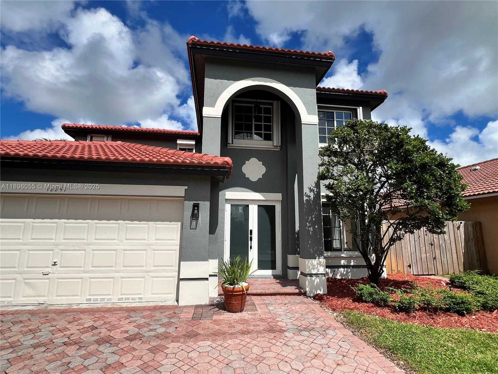 Small Image of 12247 SOUTH WEST 140TH ST, Miami Number 72