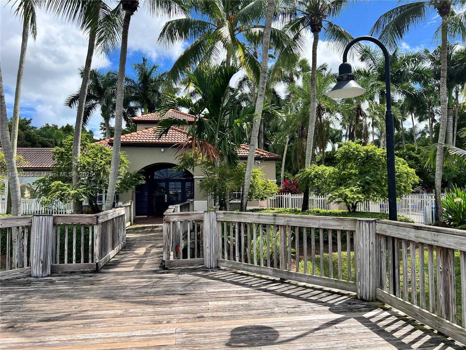 Small Image of 12247 SOUTH WEST 140TH ST, Miami Number 79