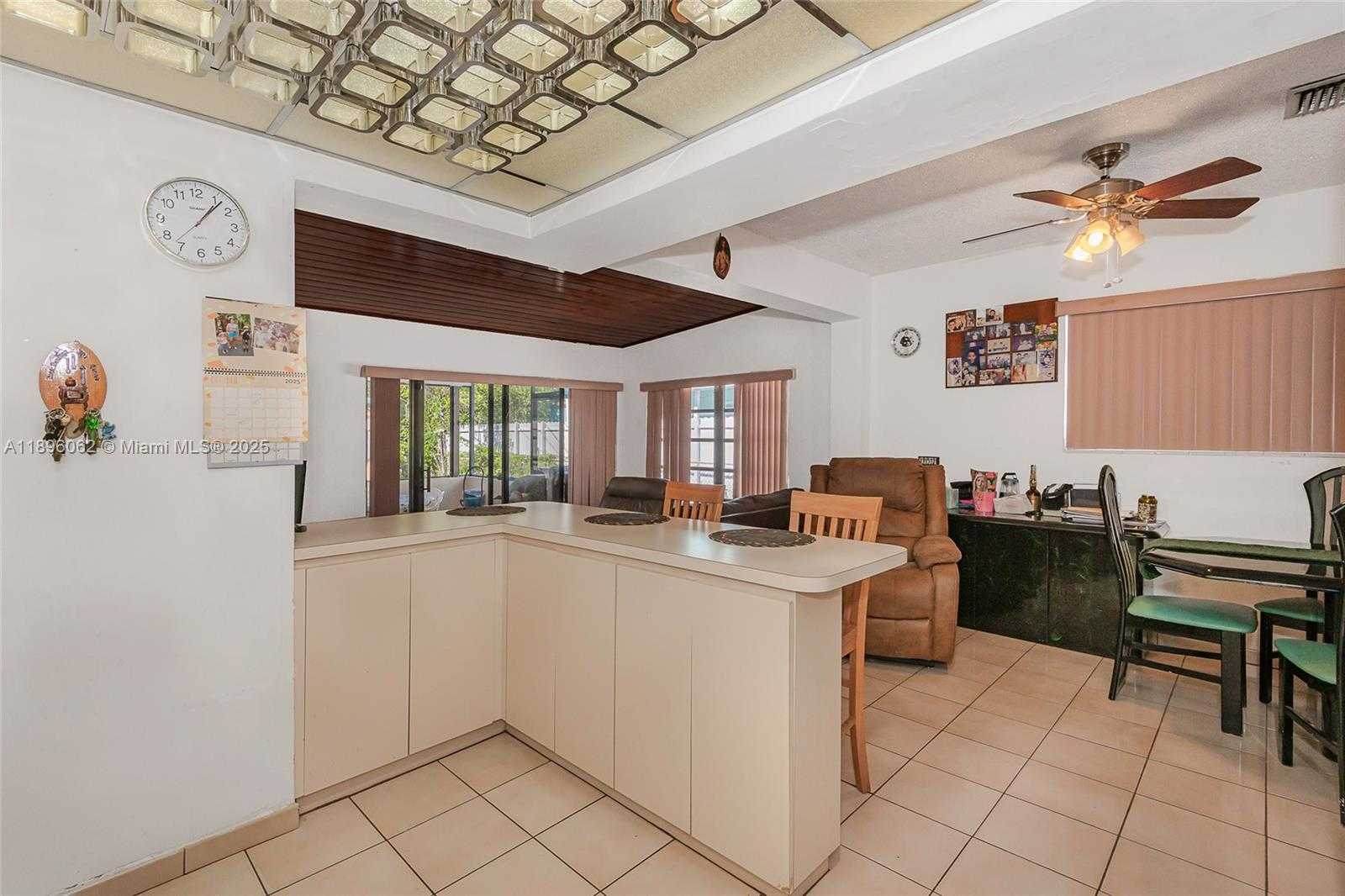 Small Image of 3920 WEST 3RD AVE, Hialeah Number 13
