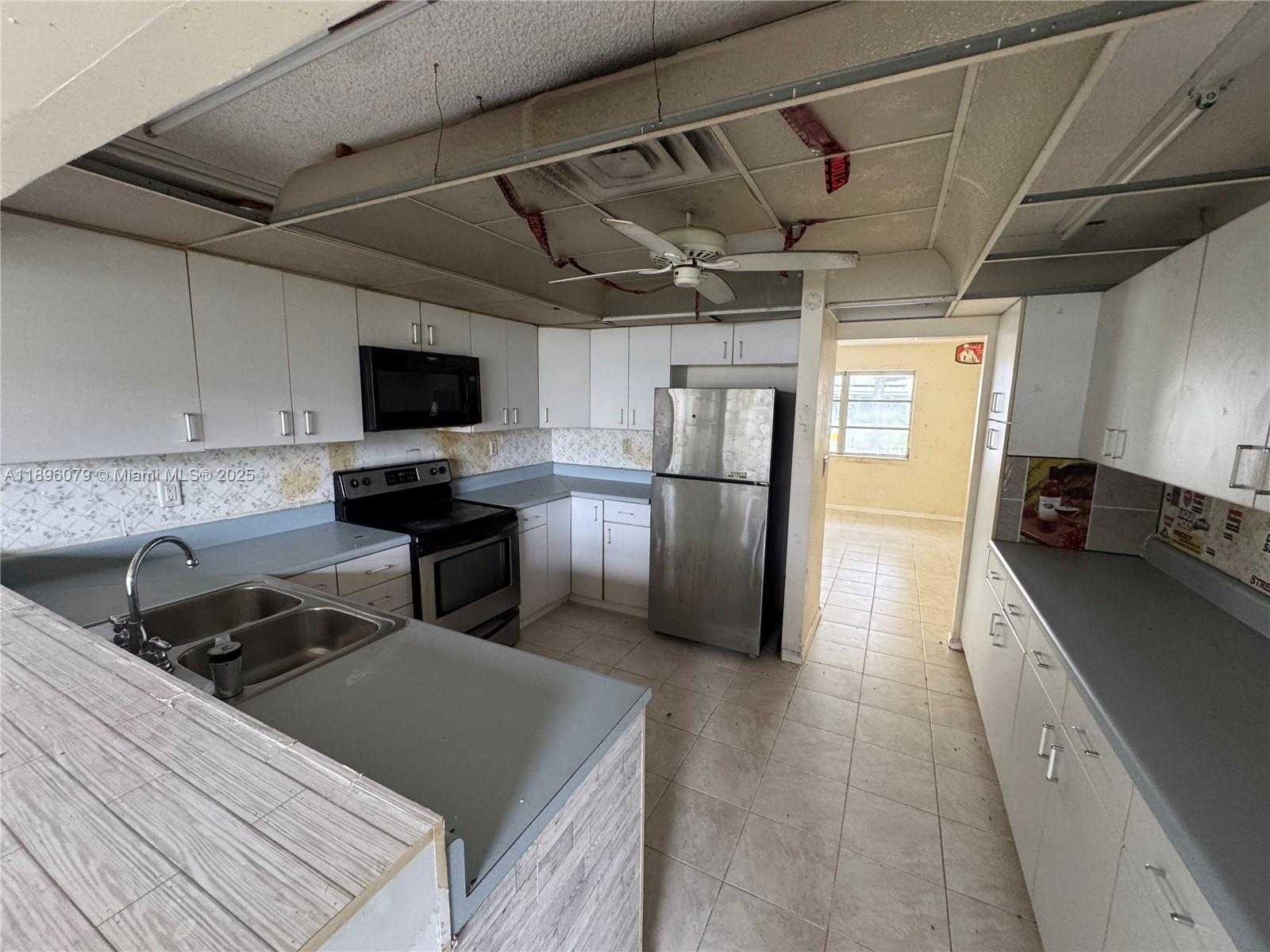 Small Image of 2605 NORTH WEST 55TH ST, Tamarac Number 10