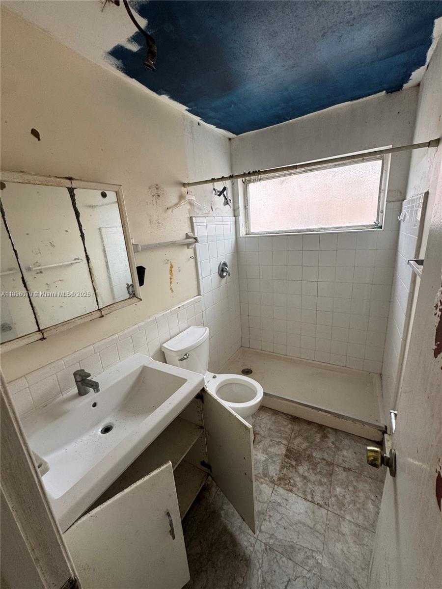 Small Image of 2605 NORTH WEST 55TH ST, Tamarac Number 9