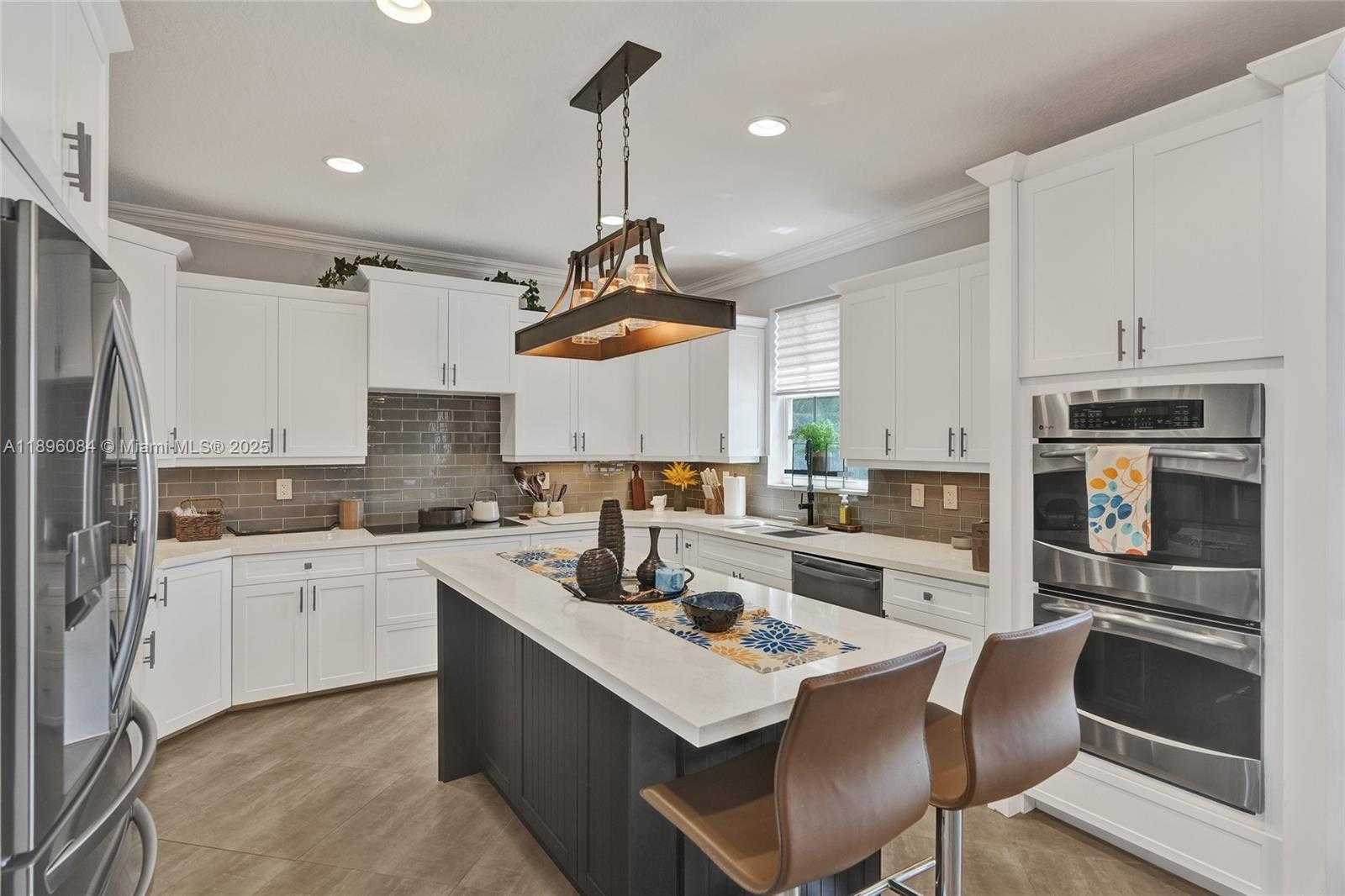 Small Image of 2509 HUNTERS RUN WAY, Weston Number 10