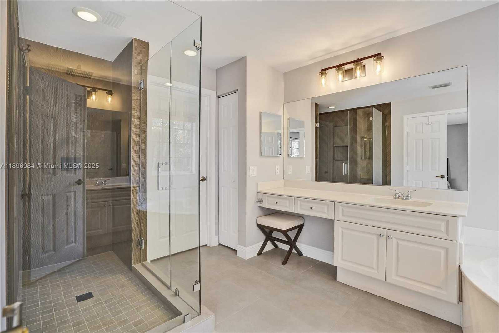 Small Image of 2509 HUNTERS RUN WAY, Weston Number 15