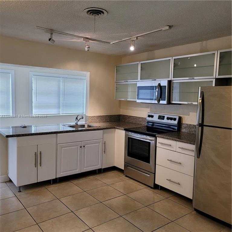 Small Image of 5404 NORTH WEST 26TH RD, Tamarac Number 3