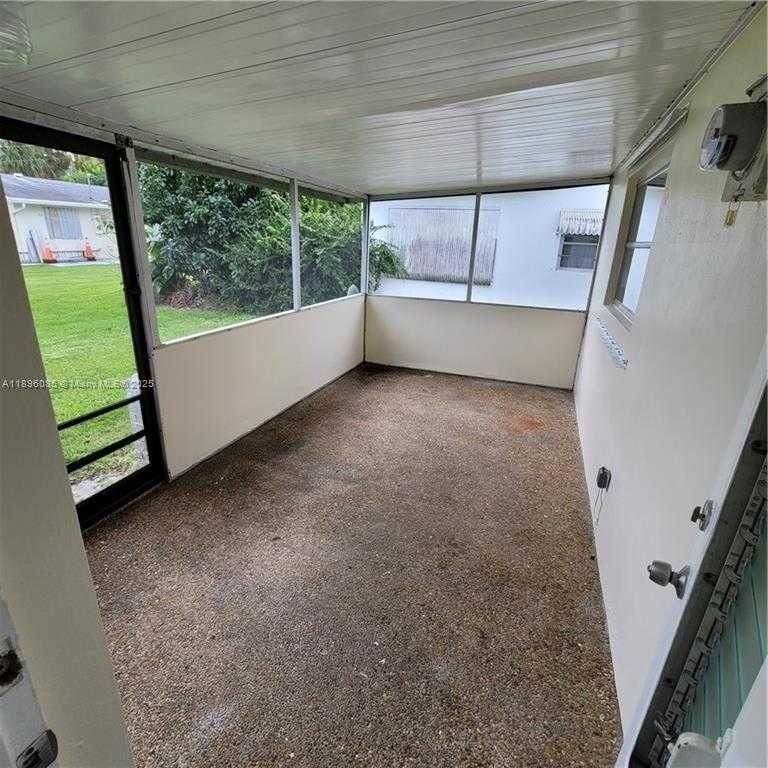 Small Image of 5404 NORTH WEST 26TH RD, Tamarac Number 4