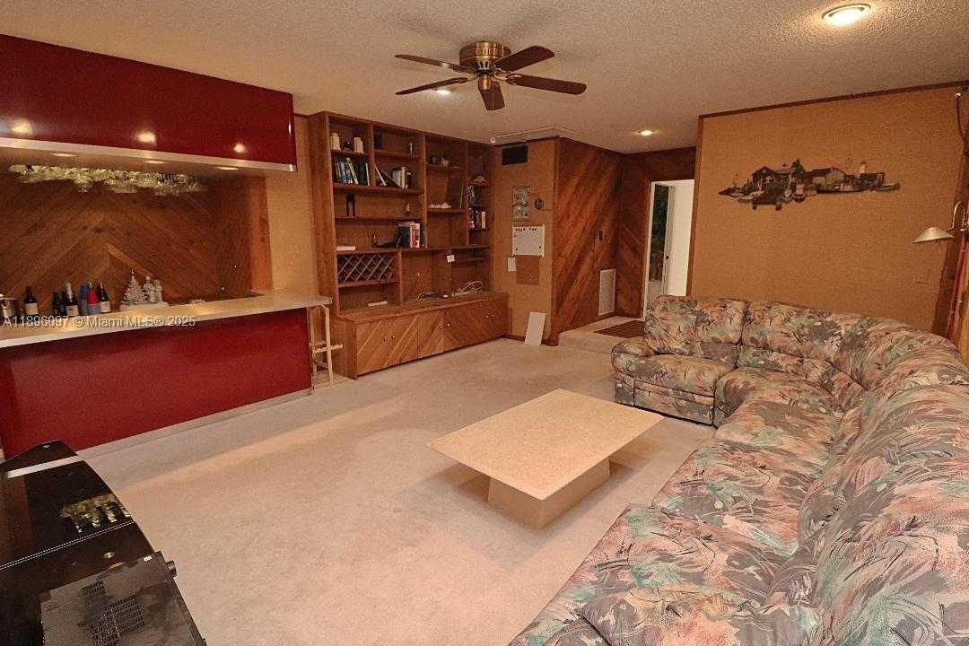 Small Image of 1351 NORTH WEST 114TH AVE, Pembroke Pines Number 15