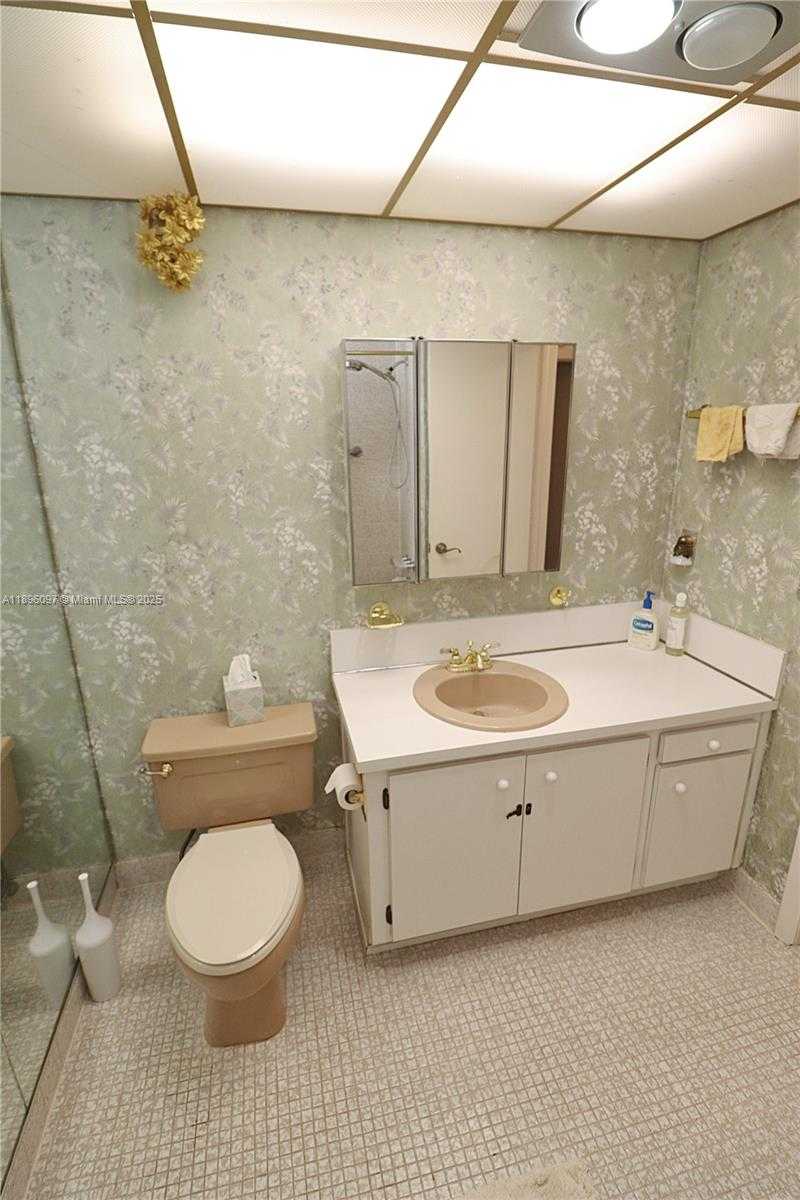 Small Image of 1351 NORTH WEST 114TH AVE, Pembroke Pines Number 23