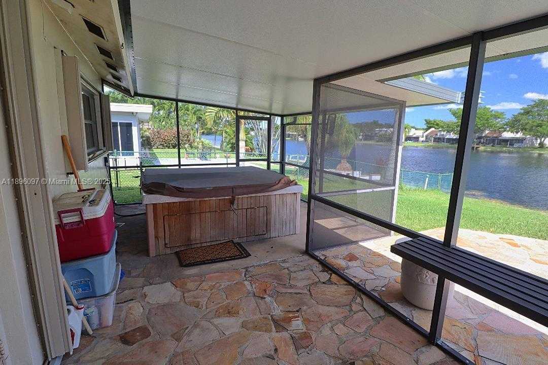 Small Image of 1351 NORTH WEST 114TH AVE, Pembroke Pines Number 27