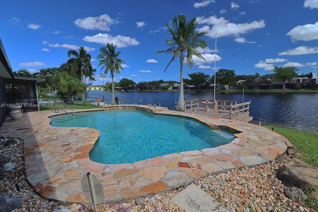 Small Image of 1351 NORTH WEST 114TH AVE, Pembroke Pines Number 28
