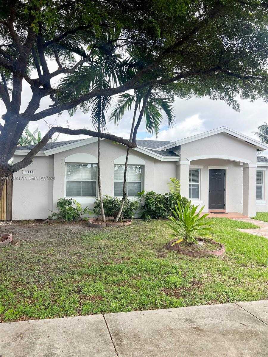 Small Image of 11371 SOUTH WEST 246TH TER, Homestead Number 4