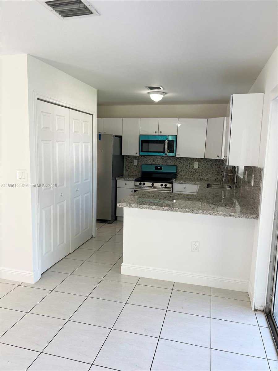 Small Image of 11371 SOUTH WEST 246TH TER, Homestead Number 7