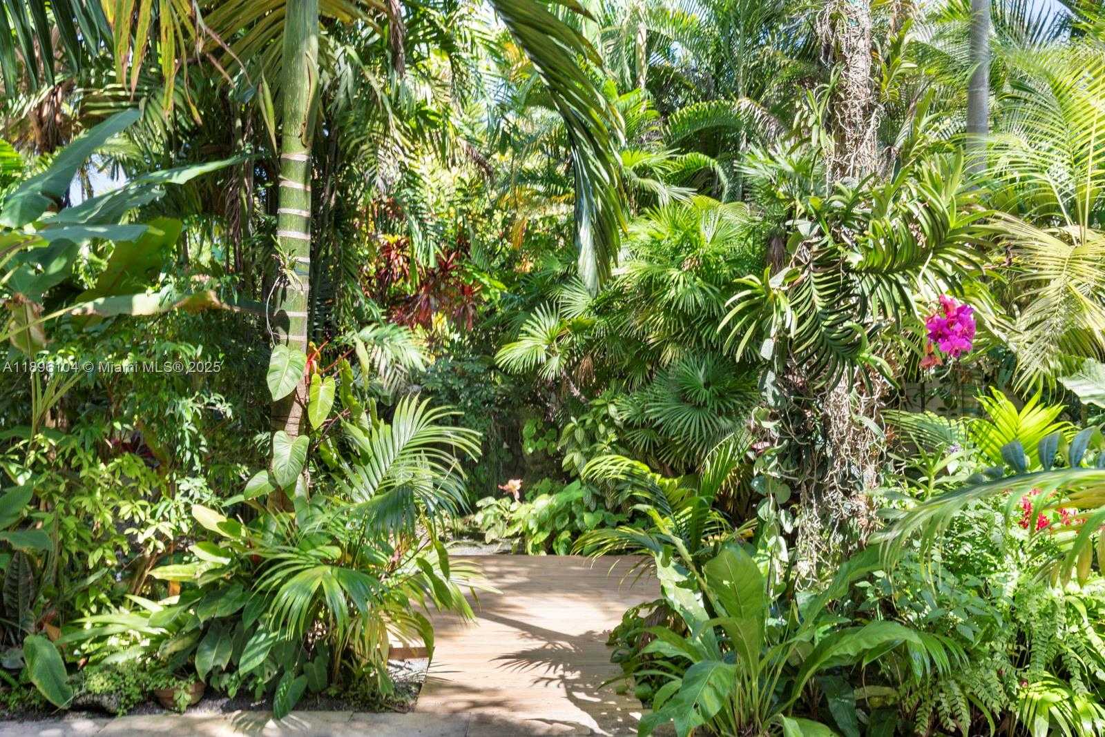 Small Image of 1107 NORTH EAST 118TH ST, Biscayne Park Number 25