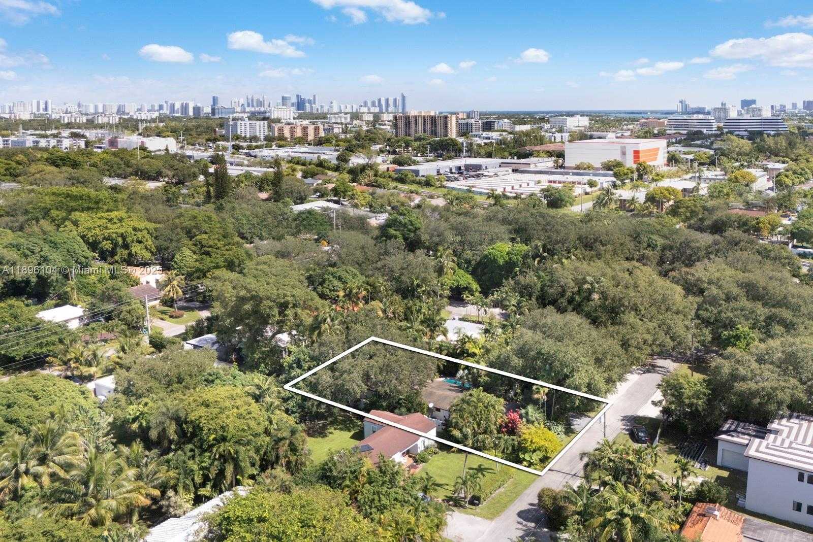 Small Image of 1107 NORTH EAST 118TH ST, Biscayne Park Number 33