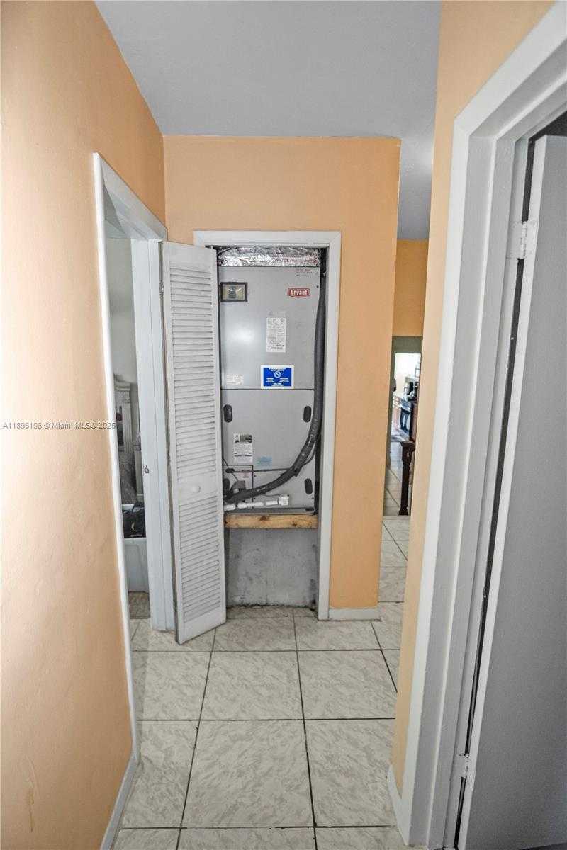 Small Image of 811 NORTH WEST 196TH TER, Miami Gardens Number 22