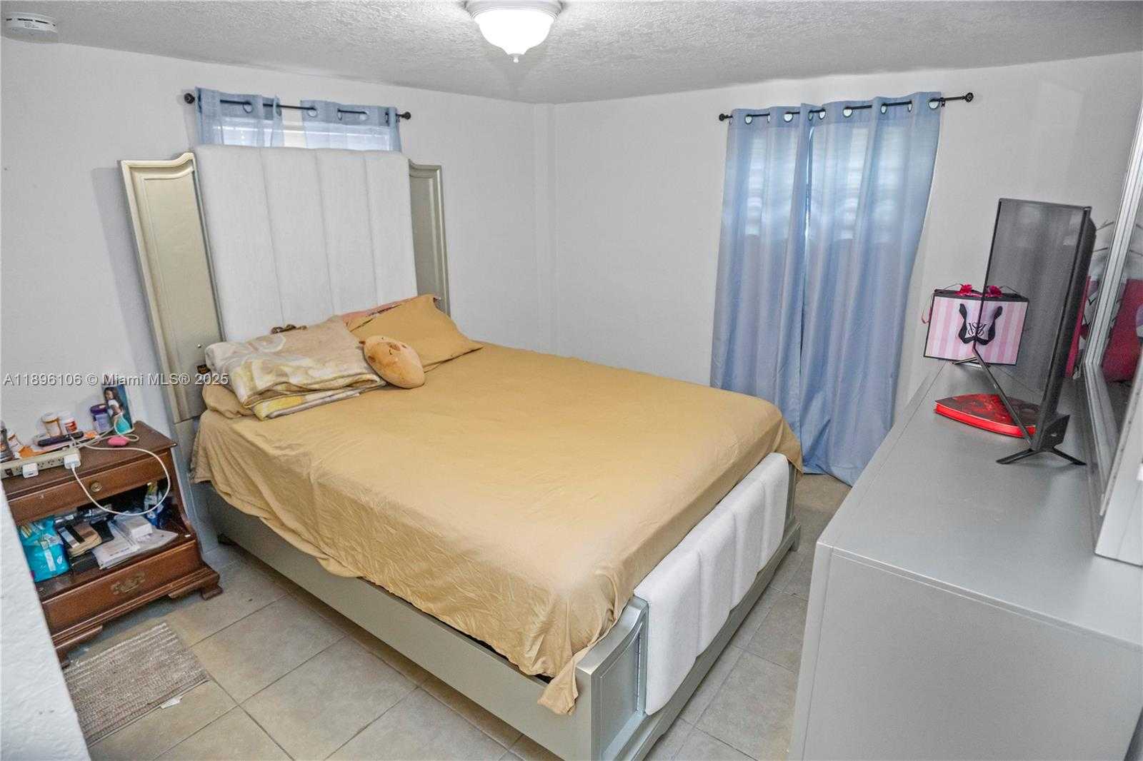 Small Image of 811 NORTH WEST 196TH TER, Miami Gardens Number 24