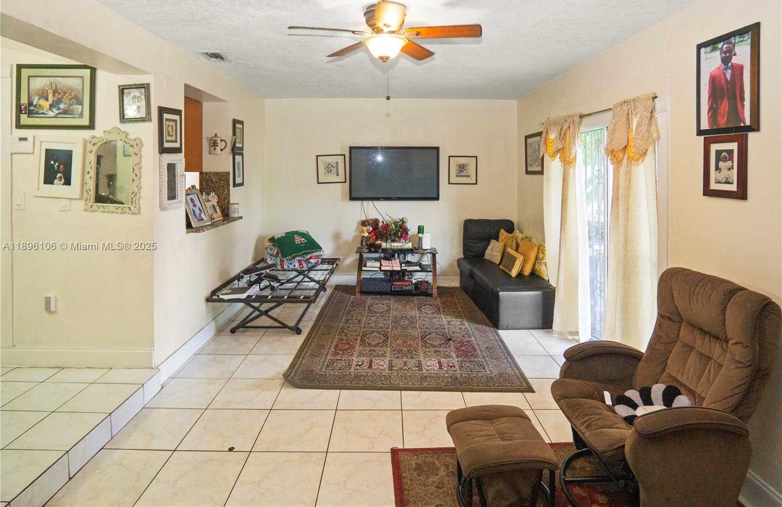 Small Image of 811 NORTH WEST 196TH TER, Miami Gardens Number 8