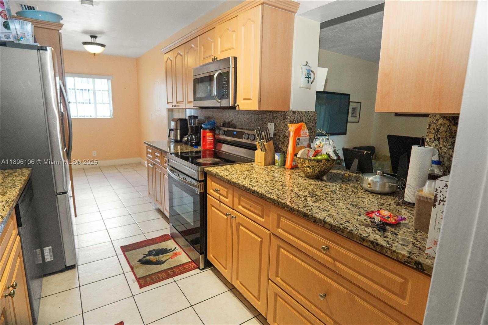 Small Image of 811 NORTH WEST 196TH TER, Miami Gardens Number 9