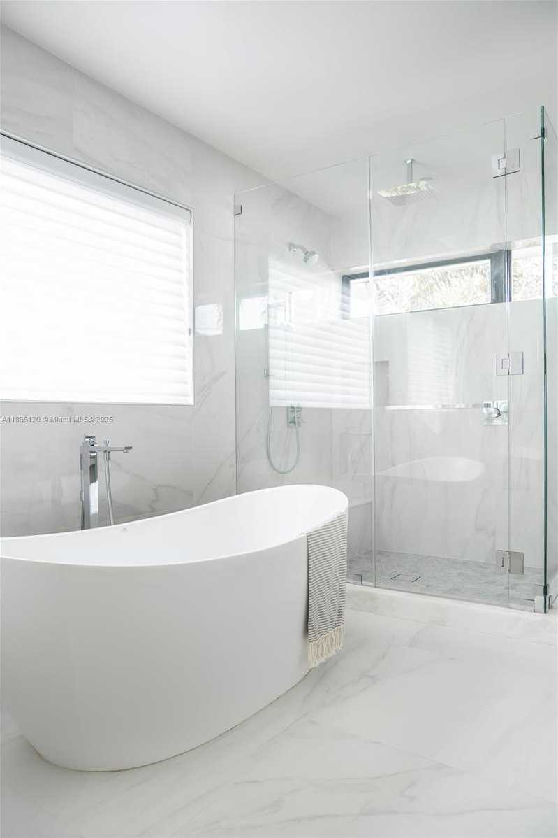 Small Image of 12855 MAPLE RD, North Miami Number 28