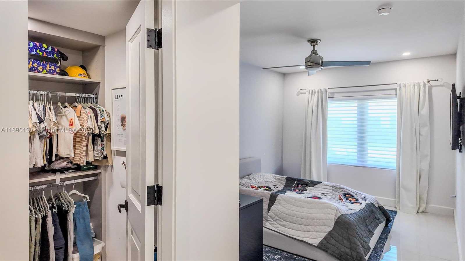 Small Image of 12855 MAPLE RD, North Miami Number 37