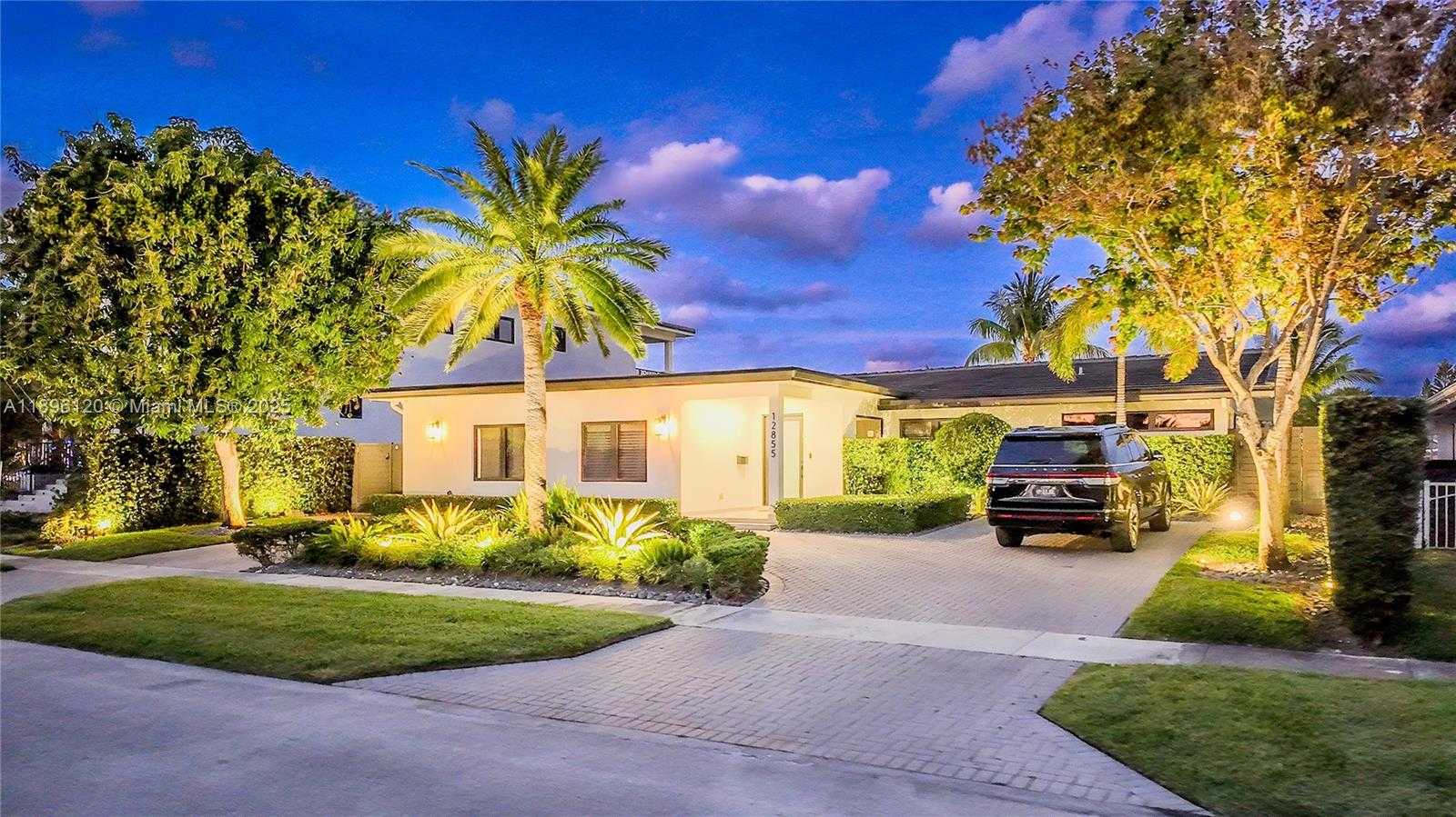Small Image of 12855 MAPLE RD, North Miami Number 4