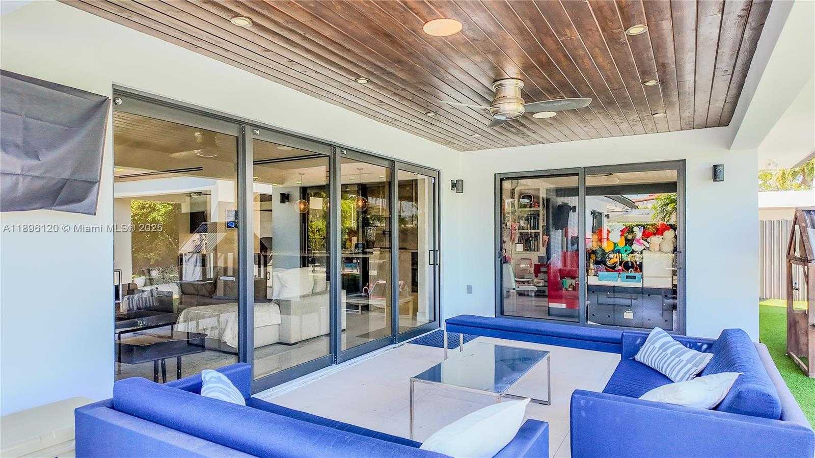 Small Image of 12855 MAPLE RD, North Miami Number 42