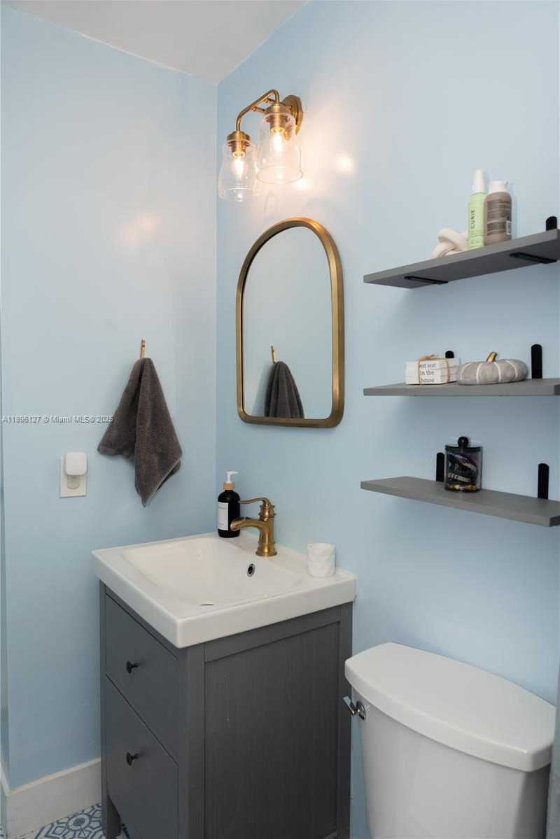 Small Image of 8895 SOUTH WEST 197TH TER, Cutler Bay Number 27