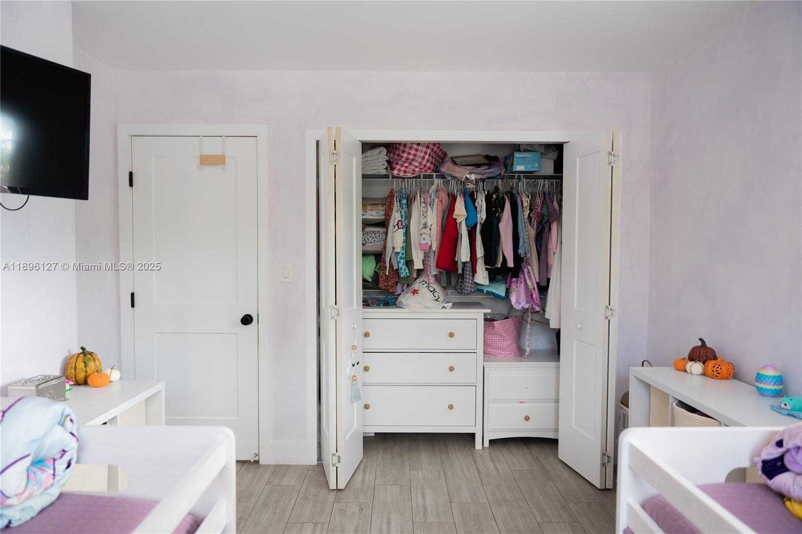 Small Image of 8895 SOUTH WEST 197TH TER, Cutler Bay Number 34