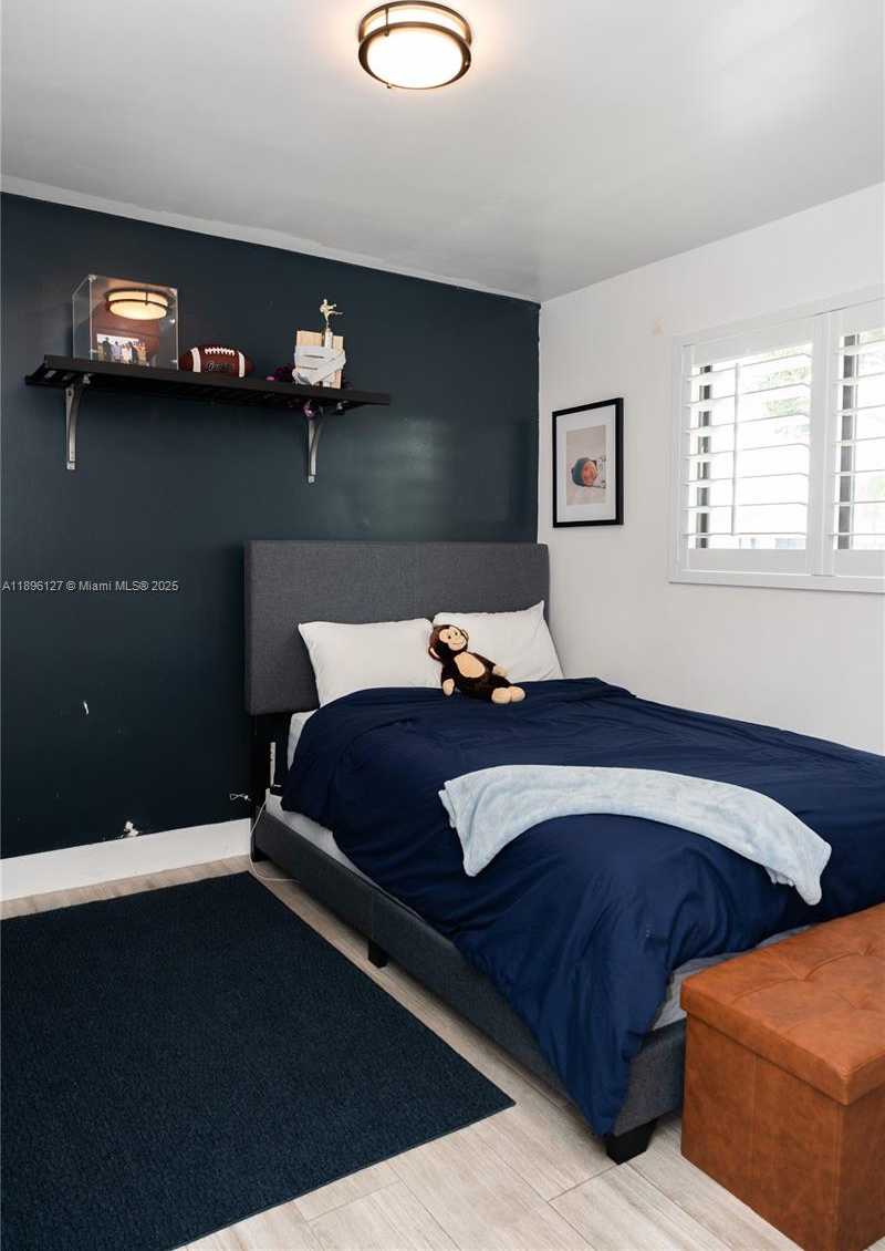 Small Image of 8895 SOUTH WEST 197TH TER, Cutler Bay Number 37
